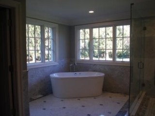 1107Hillside-bathroom.jpg